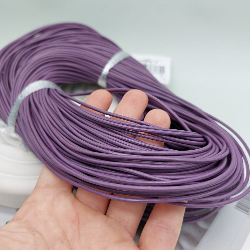 1 метр Шнур кожаный 1,7 мм фиолетовый(746-ФИОЛ) купить в Воронеже | Заказать в интернет-магазине Viva Beads
