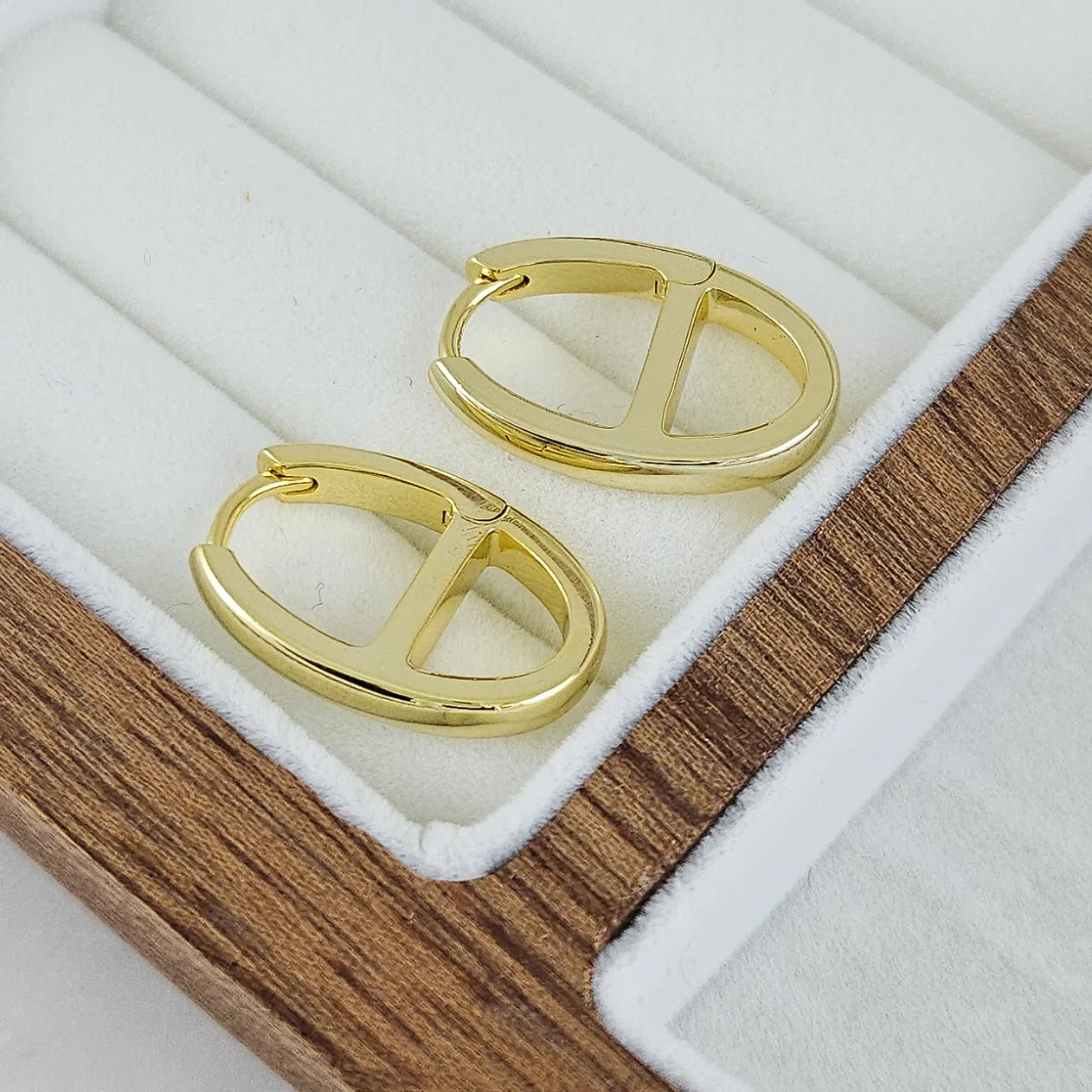 Швензы кольца, бублики, конго овальные 22х14.6х3.4 мм, позолота 14К (10243-З) купить с доставкой по России | Интернет-магазин Viva Beads