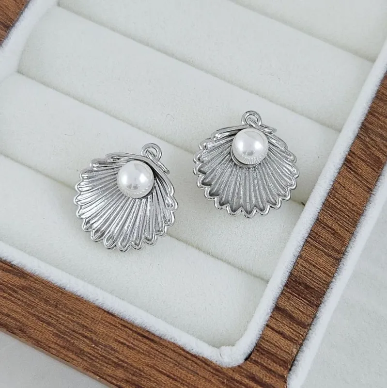 Подвеска кулон Ракушка 18x17 мм с жемчужиной, родиевое покрытие (10282-Р) купить с доставкой по России | Интернет-магазин Viva Beads