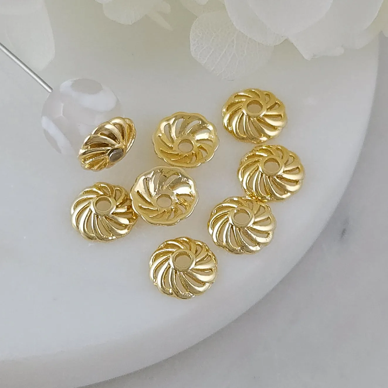 1 шт. Шапочка для бусин 8 мм, позолота 14К (10217-З) купить с доставкой по России | Заказать в интернет-магазине Viva Beads
