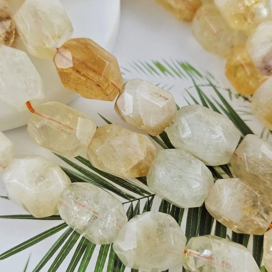 1 шт. Бусина крупная граненая 20-25x14-17 мм, цитрин (10027-ЦИТ) для бижутерии купить с доставкой по России | Интернет‑магазин Viva Beads
