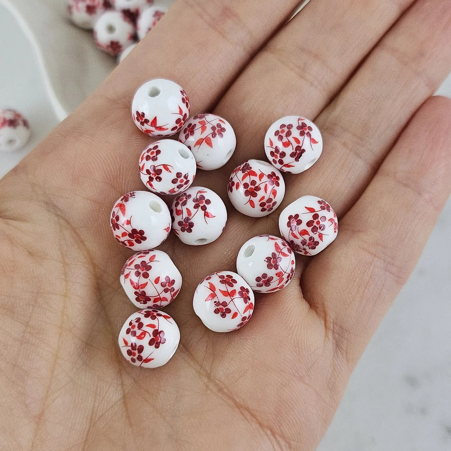 10 шт. Бусина с цветами 10 мм красный, керамика (9945-10) купить с доставкой по России | Интернет-магазин Viva Beads