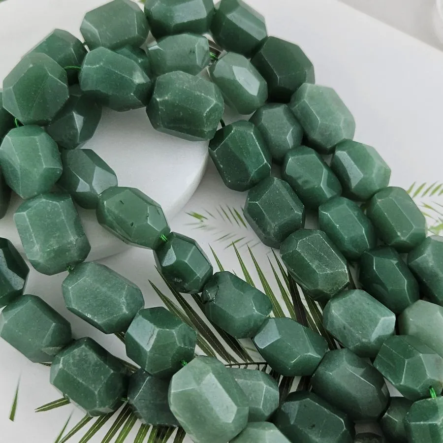 1 шт. Бусина крупная граненая 20-25x14-17 мм, авантюрин зеленый (10027-АВ) купить в Воронеже | Заказать в интернет-магазине Viva Beads
