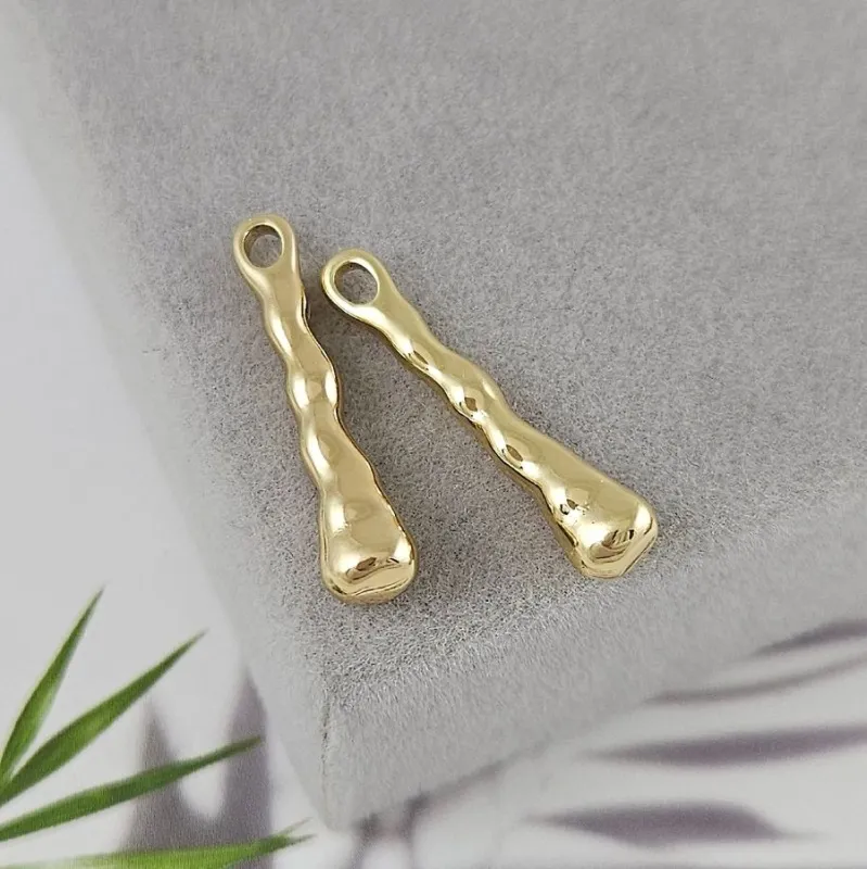 Подвеска Палочка 25.6х5.4х4.8 мм, позолота 14К (9418-25-З)