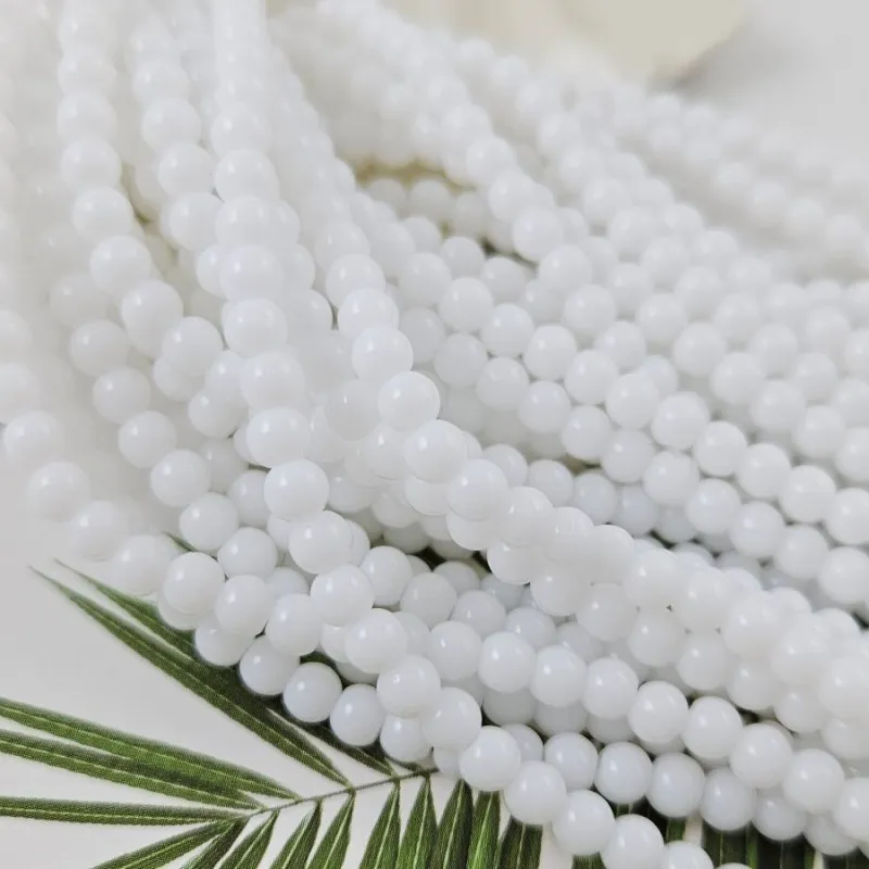 Нить 38 см Агат белый, имитация, бусина 4 мм, гладкий шар (6864-4) для бижутерии купить с доставкой по России | Интернет‑магазин Viva Beads
