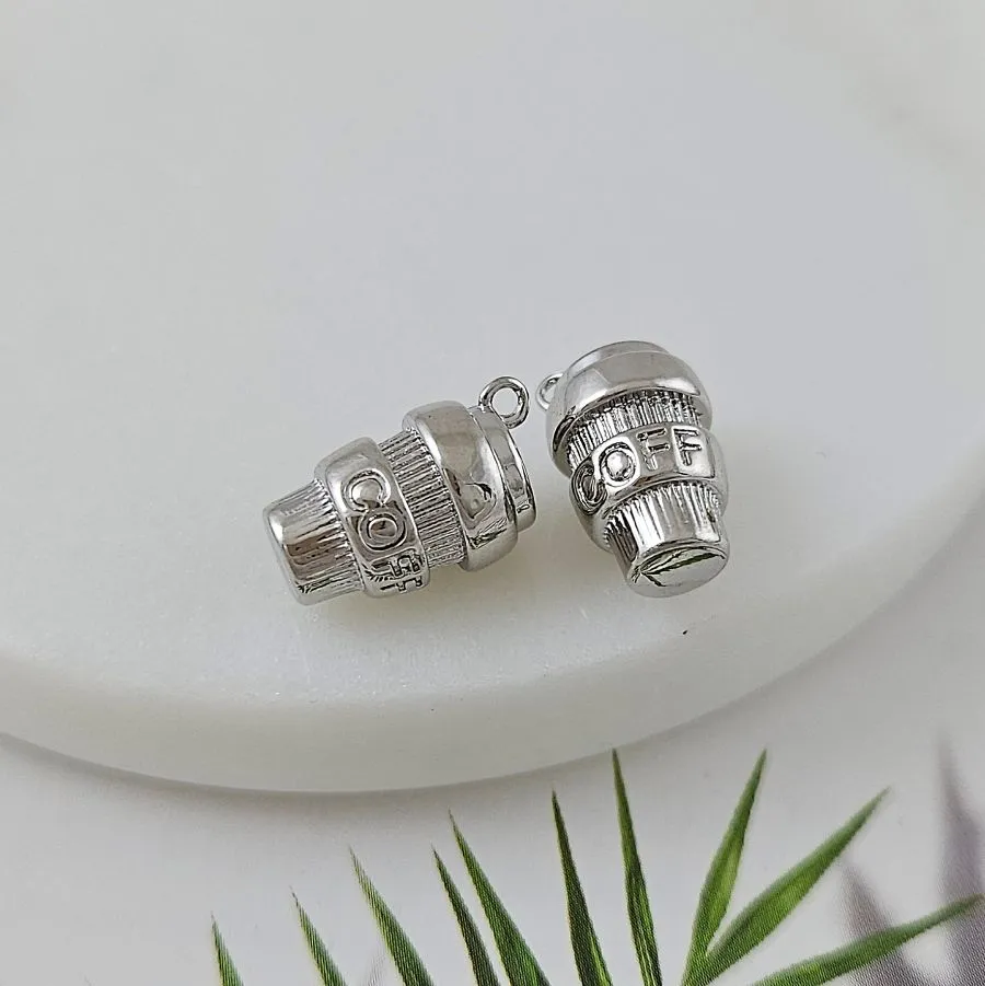 Подвеска Стакан термокружка 16.2x9.6 мм родиевое покрытие (9951-Р) Подвеска Стакан термокружка 16.2x9.6 мм родиевое покрытие (9951-Р)