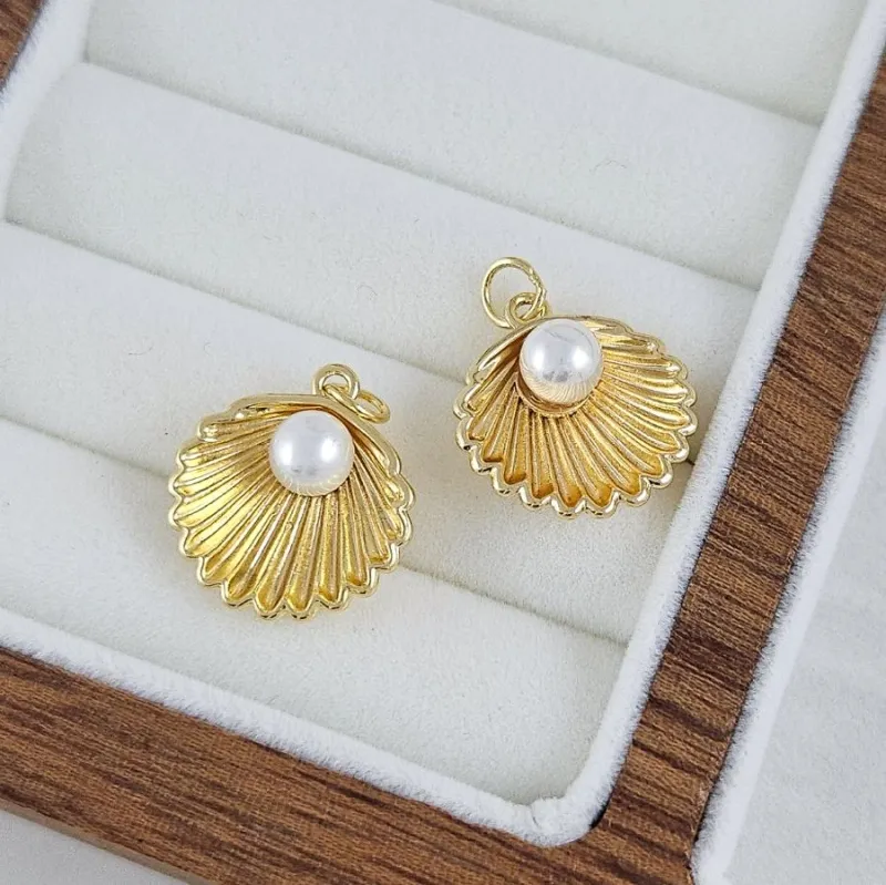 Подвеска кулон Ракушка 18x17 мм с жемчужиной, позолота 14К (10282-З) купить с доставкой по России | Интернет-магазин Viva Beads