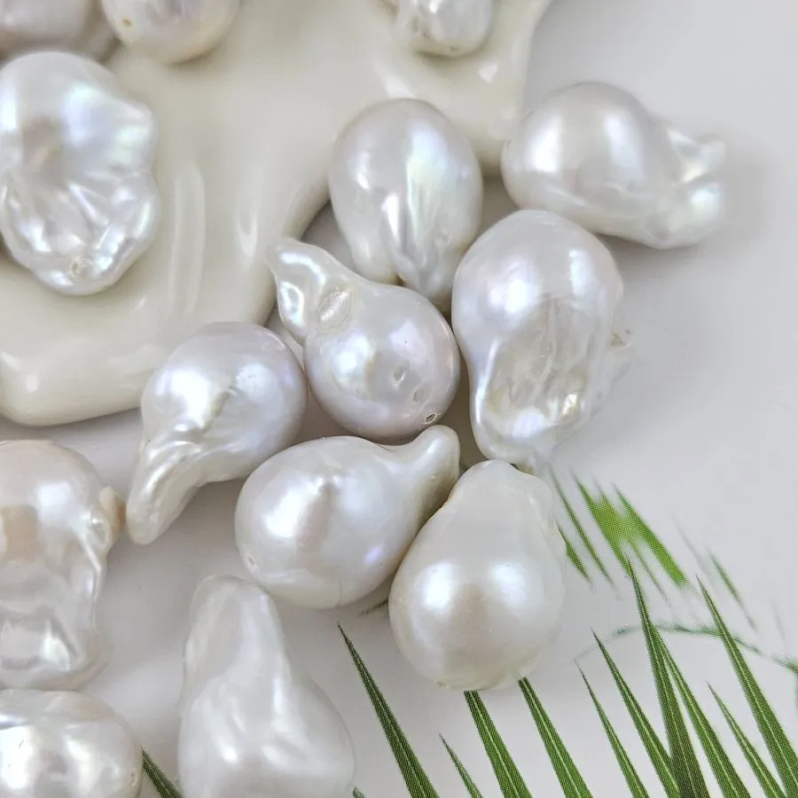 1 шт. Жемчуг барочный крупный 19-23.5х12-14 мм А, белый (1008) купить в #REGION_P# | Заказать в интернет-магазине Viva Beads
