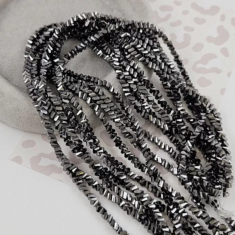 Нить 32 см Бусина алмазное стекло ок. 4 мм цвет черный с блеском (7338-4-ЧБЛ) купить в Воронеже | Заказать в интернет-магазине Viva Beads
 Нить 32 см Бусина алмазное стекло ок. 4 мм цвет черный с блеском (7338-4-ЧБЛ) купить в Воронеже  | Заказать в интернет-магазине Viva Beads