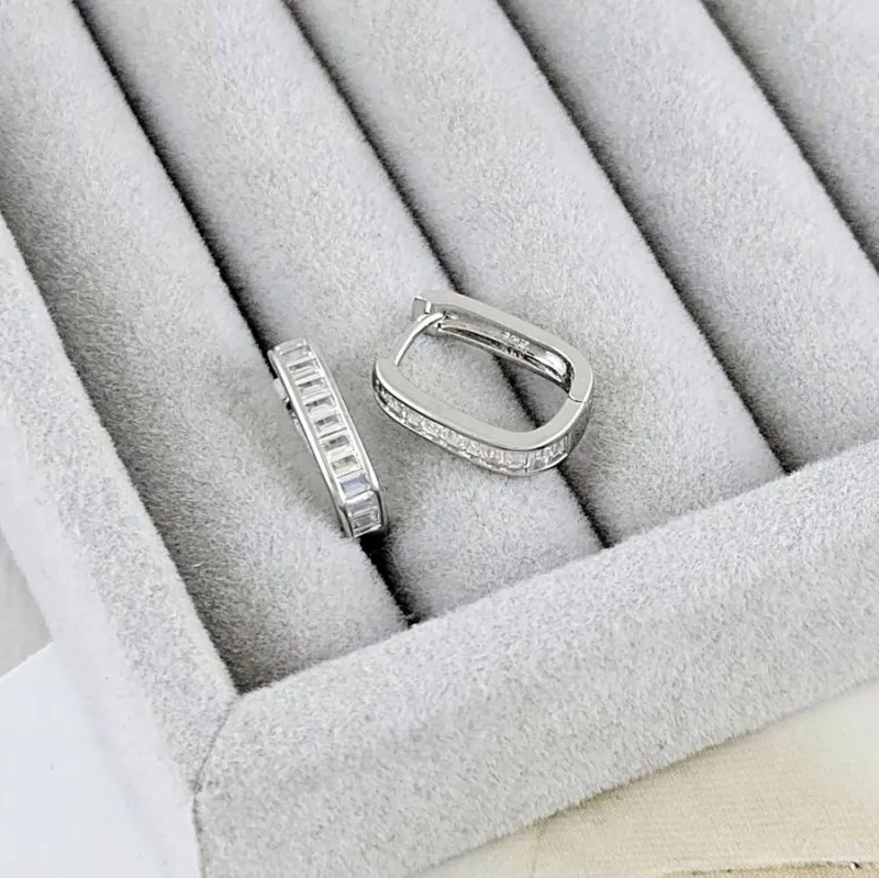 УЦЕНКА Швензы кольца, бублики, конго овальные 15.8х3.5 мм с фианитами, родиевое покрытие (9586-Р-УЦ)