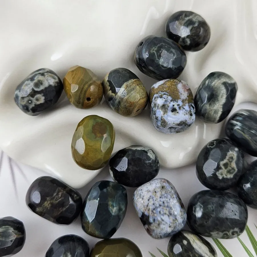 1 шт. Соколиный глаз натуральный ок. 16.6-19х13-15 мм бусины овальные с гранями (1010) для бижутерии купить с доставкой по России | Интернет‑магазин Viva Beads
