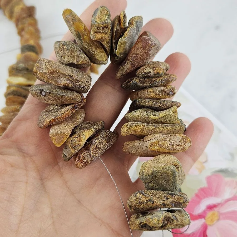 1 шт Янтарь натуральный кусочки 23-30х6-14 мм (10153-23/30) для бижутерии купить с доставкой по России | Интернет‑магазин Viva Beads
