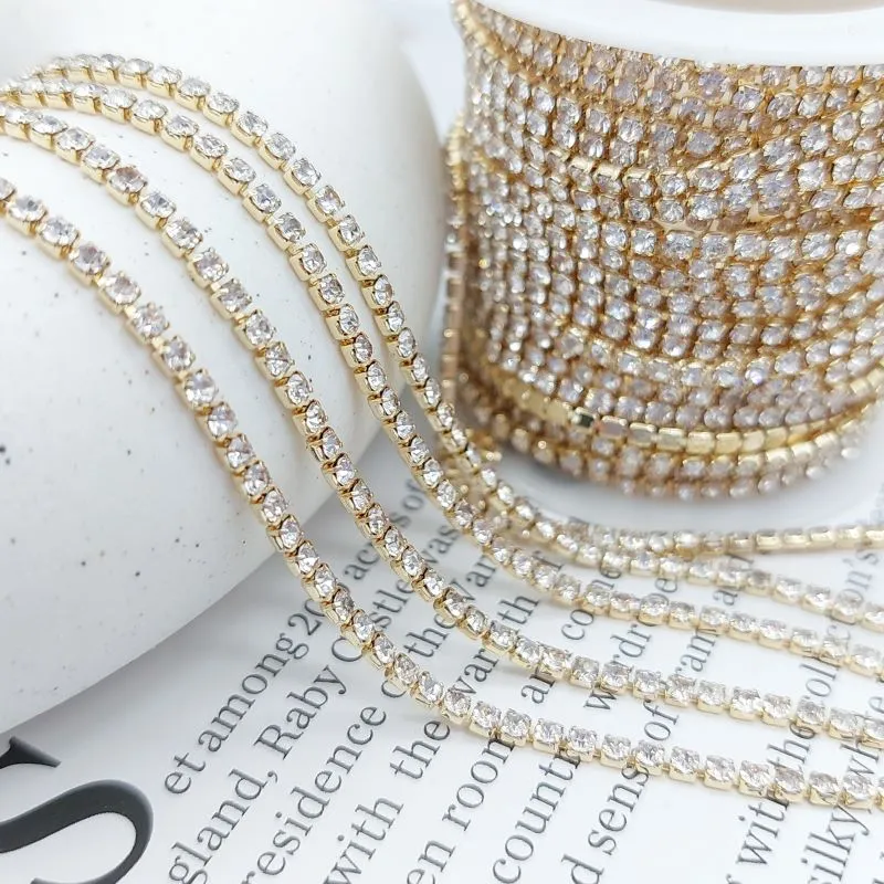 10 см Стразовая цепь с кристаллами SS6 2 мм crystal, позолота (7113-З) купить с доставкой по России | Интернет-магазин Viva Beads