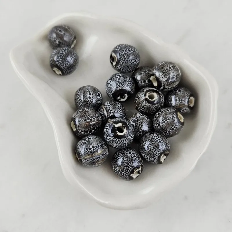 1 шт. Бусина керамическая 10-11 мм серый (10128-СЕР) купить с доставкой по России | Интернет-магазин Viva Beads