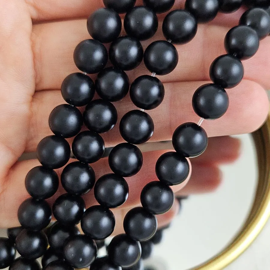Нить 38 см Агат черный матовый 8 мм, бусины гладкий шар (4040-8) для бижутерии купить с доставкой по России | Интернет‑магазин Viva Beads
