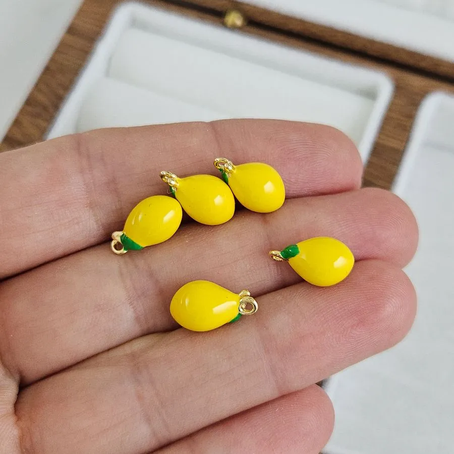 Подвеска лимон 12.2х6.9 мм эмаль, желтый,  позолота 14К (9726-З) купить с доставкой по России | Интернет-магазин Viva Beads