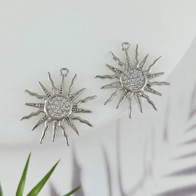 Подвеска Солнце 18.3x17.8 мм с фианитами и родиевым покрытием (4441-Р) купить с доставкой по России | Интернет-магазин Viva Beads