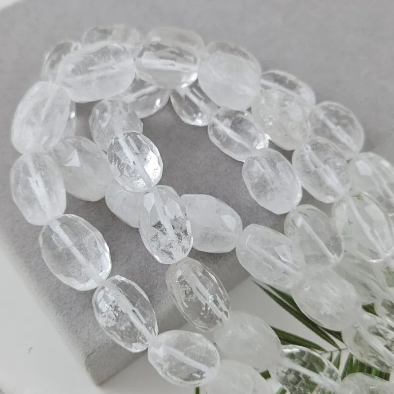 1 шт. Горный хрусталь 16-21х11-15 мм овальные граненые бусины (1005-ГХ) купить в Воронеже | Заказать в интернет-магазине Viva Beads
