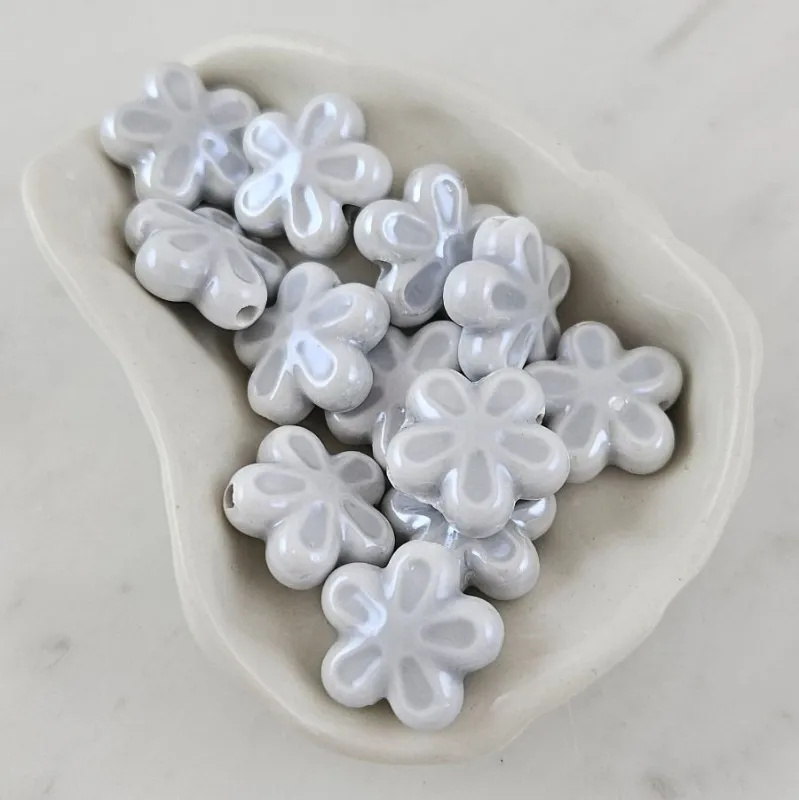 1 шт. Бусина Цветок 18 мм серый, керамика (6478-18-СЕР) купить с доставкой по России | Интернет-магазин Viva Beads