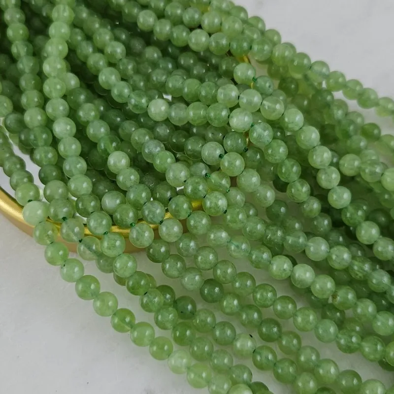 Нить 19 см Жадеит натуральный ок. 6.4 мм бусины гладкий шар, светло-зеленый (10278-6) для бижутерии купить с доставкой по России | Интернет‑магазин Viva Beads
