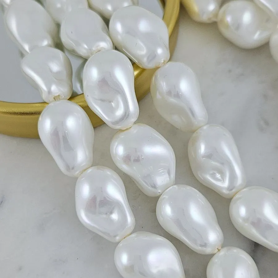 1 шт. Жемчуг майорка 13.5х15.5х20-22 мм, форма капля барокко, белый (6430-22) купить с доставкой по России | Интернет-магазин Viva Beads