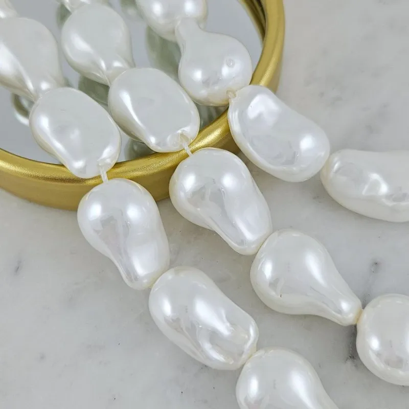 УЦЕНКА 1 шт. Жемчуг майорка 15х17.5х23-25 мм, форма капля барокко, белый (6430-24-УЦ) - фурнитура для бижутерии