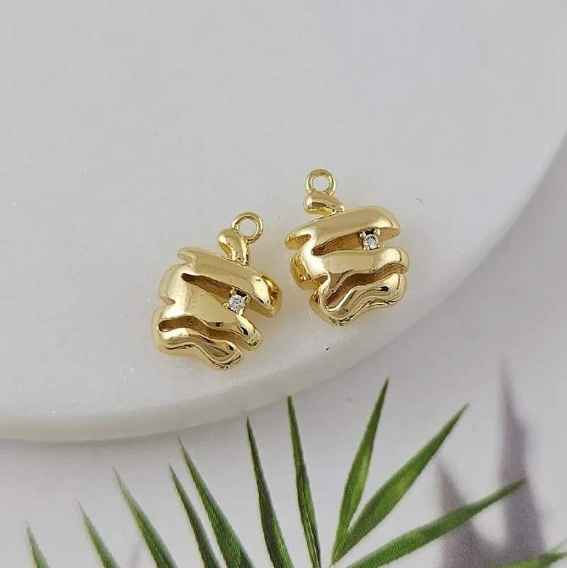 Подвеска Яблоко 13.3x9.9х4.7 мм с фианитом, позолота 14К (9954-З)