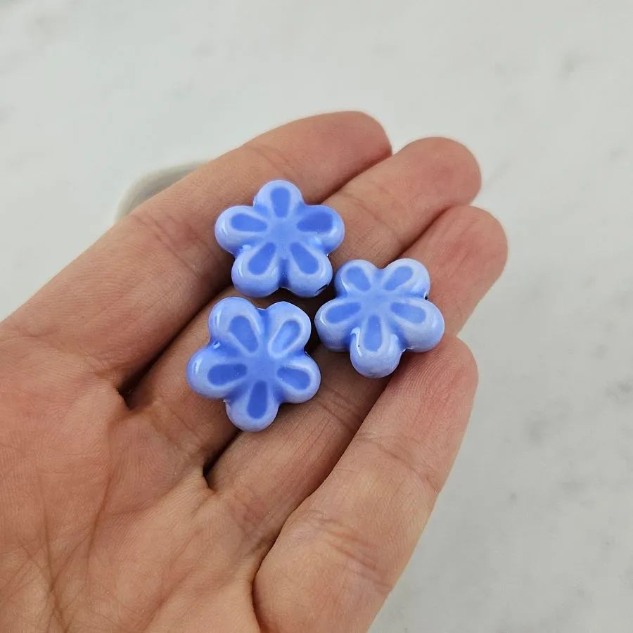 1 шт. Бусина Цветок 18 мм васильковый, керамика (6478-18-ВАС) купить с доставкой по России | Интернет-магазин Viva Beads