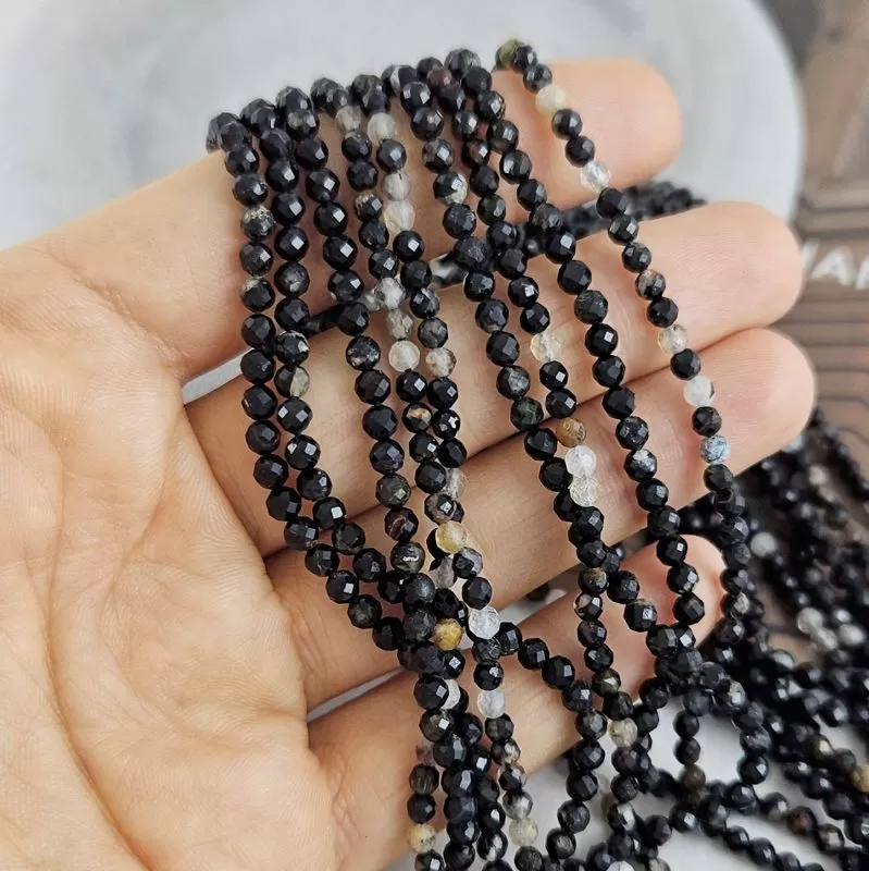 Нить 37.5-38 см Турмалин черный 3 мм граненые бусины (9358) для бижутерии купить с доставкой по России | Интернет‑магазин Viva Beads
