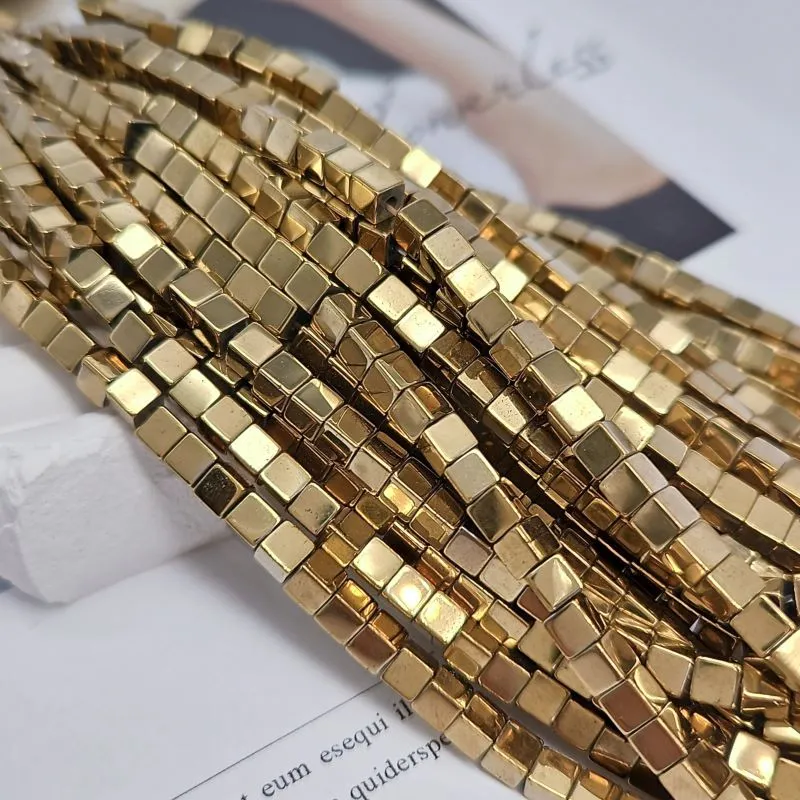 Нить 40 см Гематит, гематин 4 мм бусина куб, цвет античное золото (7977-З) для бижутерии купить с доставкой по России | Интернет‑магазин Viva Beads
