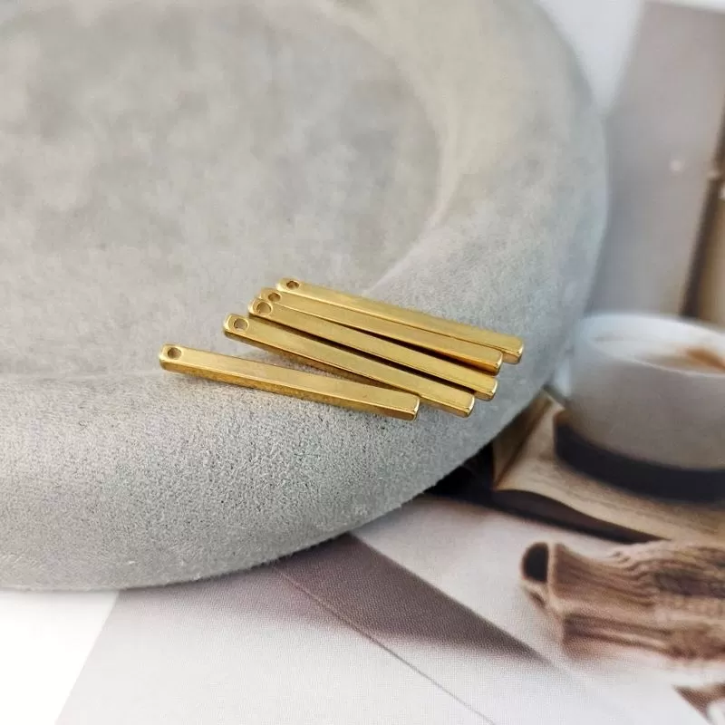 УЦЕНКА Подвеска палочка 25x2x2 мм позолота (4283-25-З-УЦ) купить с доставкой по России | Интернет-магазин Viva Beads