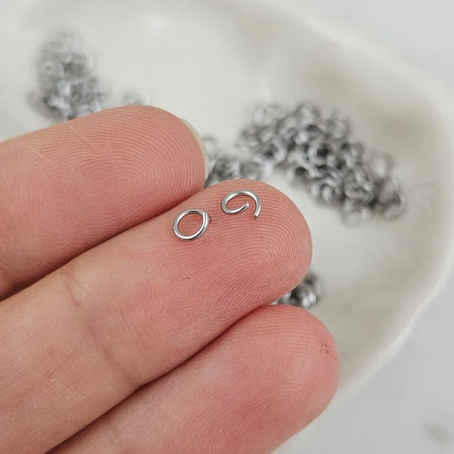 20 шт. Колечки 4x0.6 мм соединительные разъемные, нержавеющая сталь (3908-0.6) соединительные колечки и кольца-коннекторы купить с доставкой по России | Интернет-магазин Viva Beads