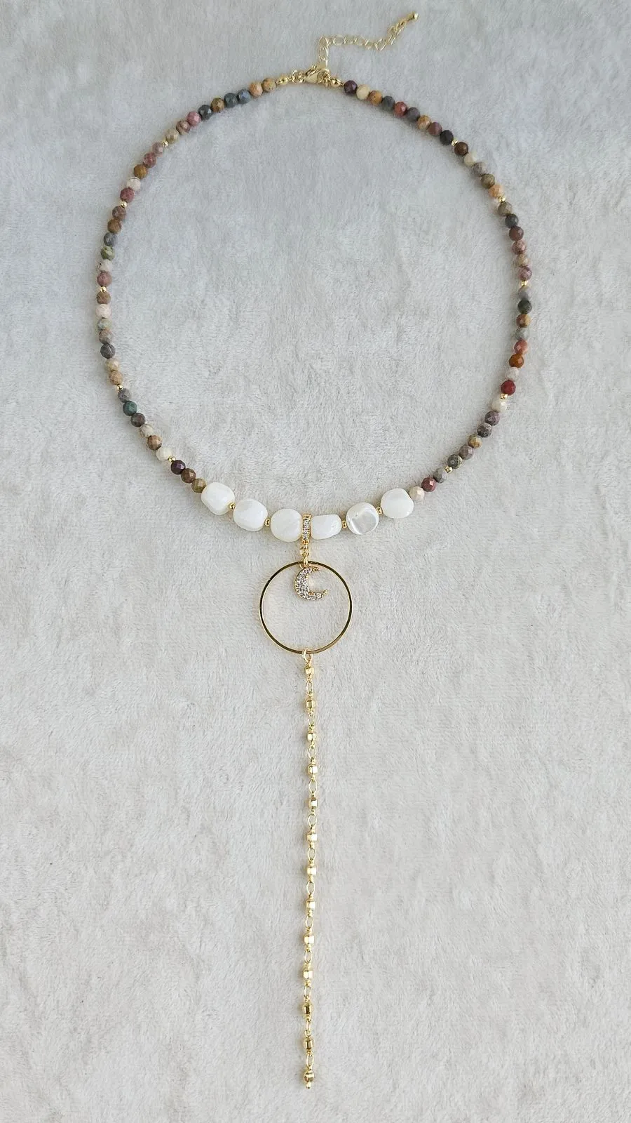 Колье-галстук из яшмы и перламутра с подвеской Месяц (НАБОР-83)