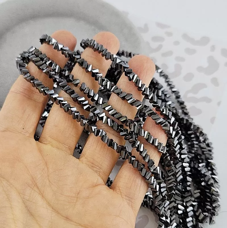 Нить 32 см Бусина алмазное стекло ок. 4 мм цвет черный с блеском (7338-4-ЧБЛ) купить в Воронеже | Заказать в интернет-магазине Viva Beads
 Нить 32 см Бусина алмазное стекло ок. 4 мм цвет черный с блеском (7338-4-ЧБЛ) купить в Воронеже  | Заказать в интернет-магазине Viva Beads