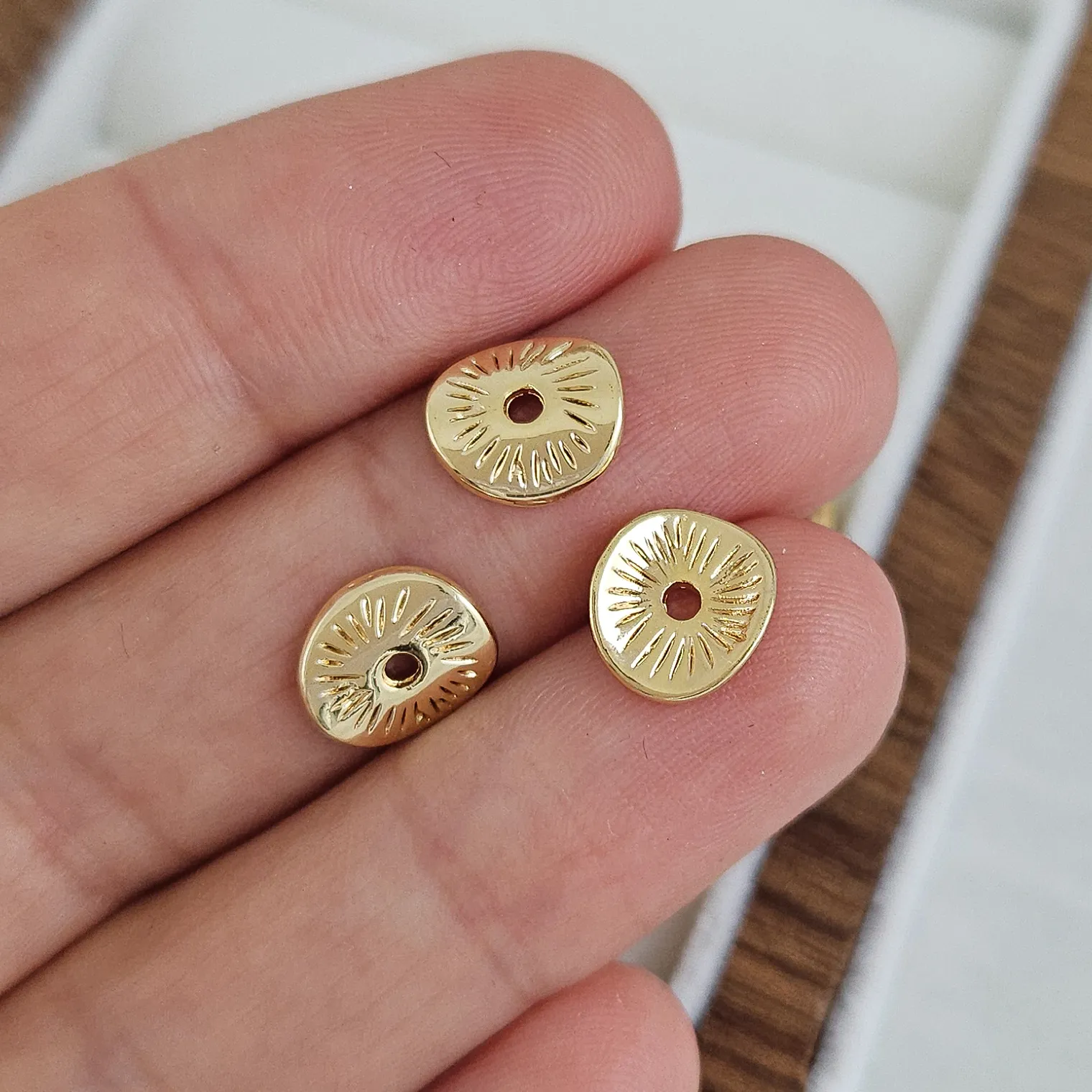 1 шт. Бусина разделитель диск 9х8 мм позолота 14К (5660-З) купить с доставкой по России | Интернет-магазин Viva Beads