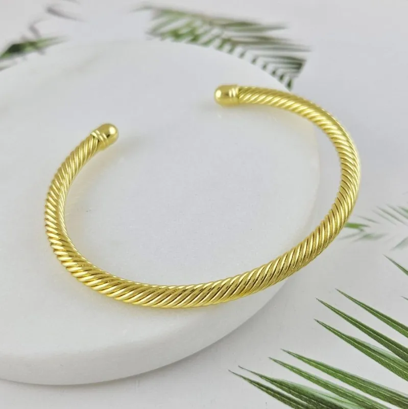 Браслет жесткий 67х57х4 мм, позолота 14К (10031-З) купить с доставкой по России | Интернет-магазин Viva Beads