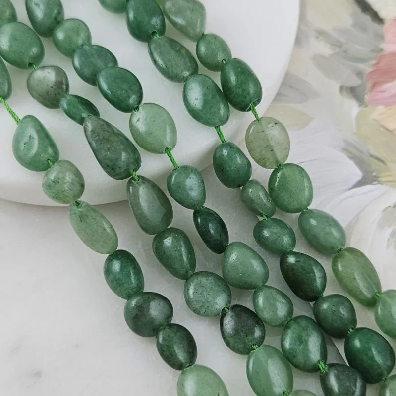 Нить 38 см Авантюрин натуральный ок. 6-9х7-12 мм бусины фри форм, галтовка (8567) для бижутерии купить с доставкой по России | Интернет‑магазин Viva Beads
