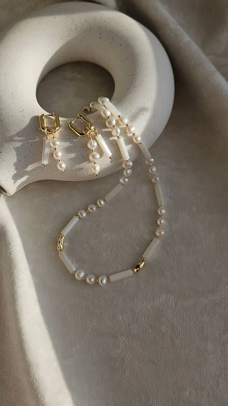 Белый шелк — набор для создания украшений из натурального жемчуга и перламутра (НАБОР-74) купить с доставкой по России | Интернет-магазин Viva Beads