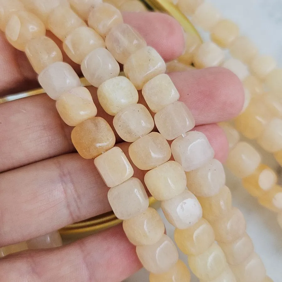 Нить 18 см Жадеит натуральный тонированный ок. 7-7.5 мм бусины формы куб, желтый (10259-Ж) для бижутерии купить с доставкой по России | Интернет‑магазин Viva Beads
