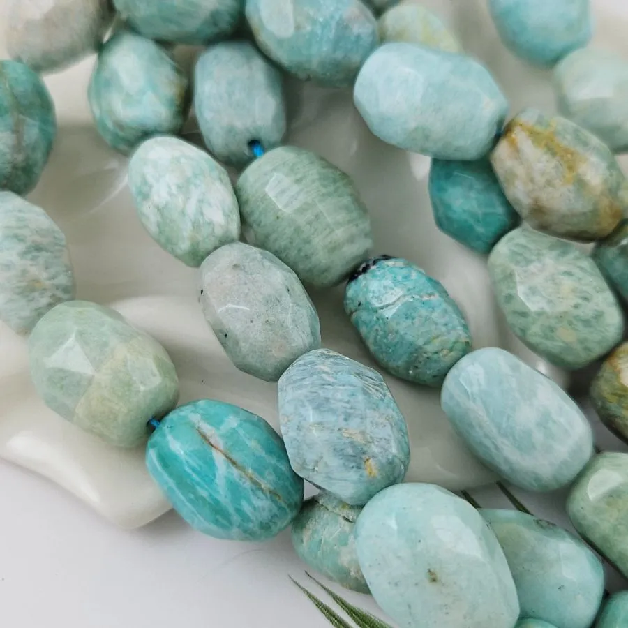 1 шт. Амазонит 16-21х11-15 мм овальные граненые бусины (1005-АМ) для бижутерии купить с доставкой по России | Интернет‑магазин Viva Beads
