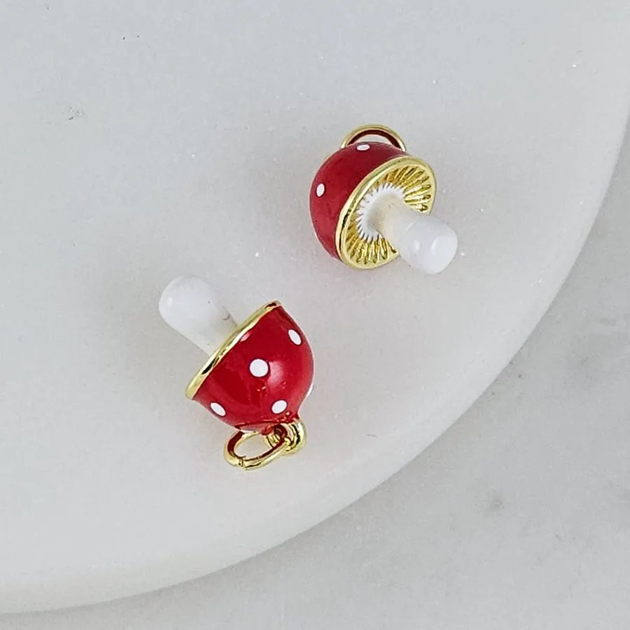 Подвеска Гриб мухомор 14.7х9.5 мм, эмаль, позолота 14К (10201-З) купить с доставкой по России | Интернет-магазин Viva Beads