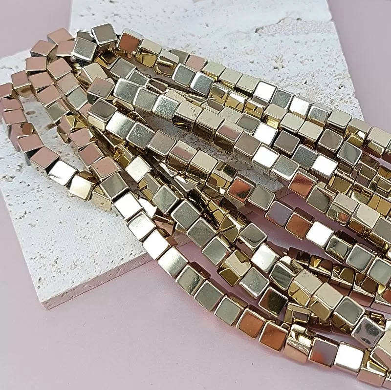 Нить 19 см Гематит куб 6.2 мм цвет золото (7898-З) купить в Воронеже | Заказать в интернет-магазине Viva Beads
 Нить 19 см Гематит куб 6.2 мм цвет золото (7898-З) купить в Воронеже | Заказать в интернет-магазине Viva Beads