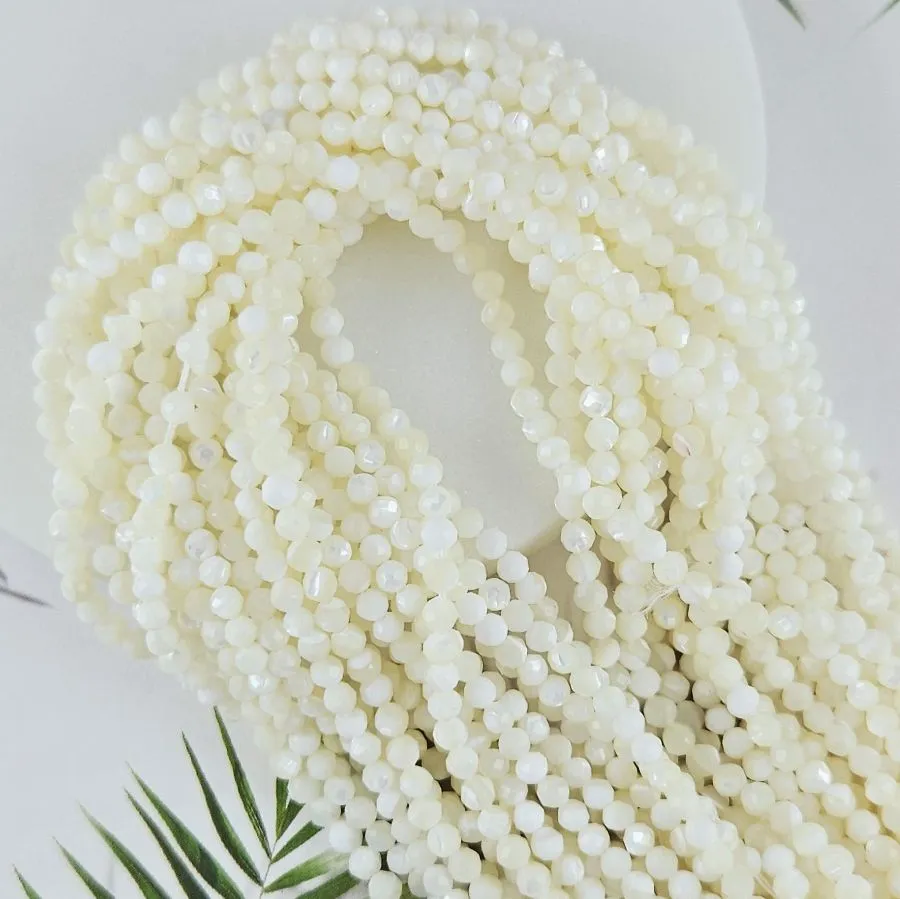 Нить 19 см Перламутр натуральный ок. 3-3.5 мм граненые бусины (6650-3) для бижутерии купить с доставкой по России | Интернет‑магазин Viva Beads
