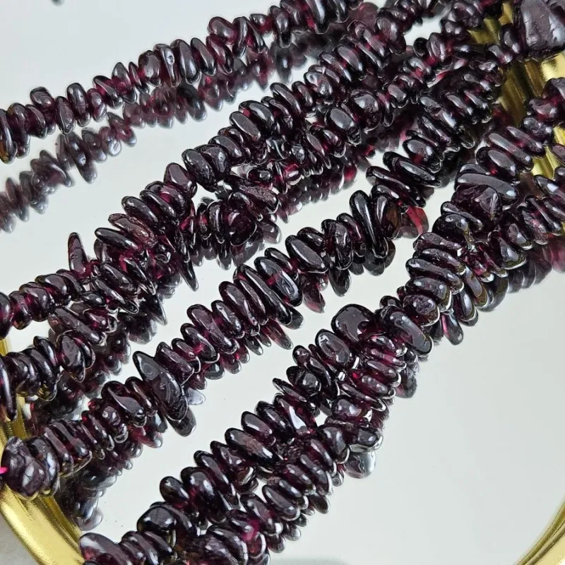 Нить 39 см Гранат натуральный 4-8 мм, бусины каменная крошка  (3266) для бижутерии купить с доставкой по России | Интернет‑магазин Viva Beads
