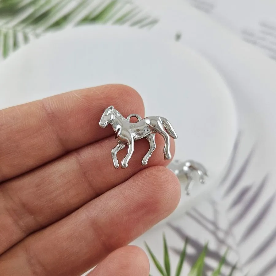Подвеска Лошадь 15x19.2 мм, родиевое покрытие (10020-Р) купить с доставкой по России | Интернет-магазин Viva Beads