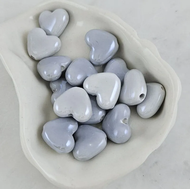 1 шт. Бусина Сердце ок. 13х15х6.7 мм серый, керамика (10279-15-С) купить с доставкой по России | Интернет-магазин Viva Beads