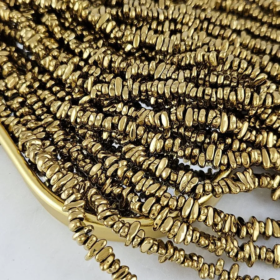 Нить 39 см Гематит, гематин 5-9x2.5-3 мм, бусины свободной формы, чипсы, цвет античное золото (8992-АЗ) для бижутерии купить с доставкой по России | Интернет‑магазин Viva Beads
