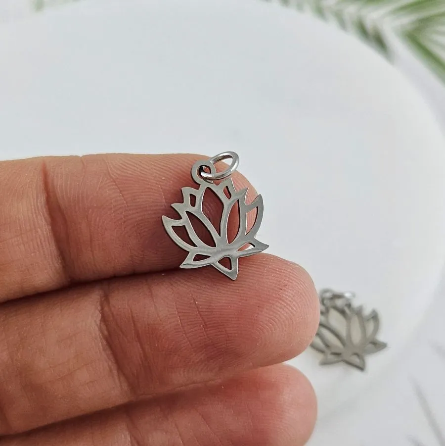 Подвеска Лотос 14х12 мм нержавеющая сталь (7921-С) купить с доставкой по России | Интернет-магазин Viva Beads