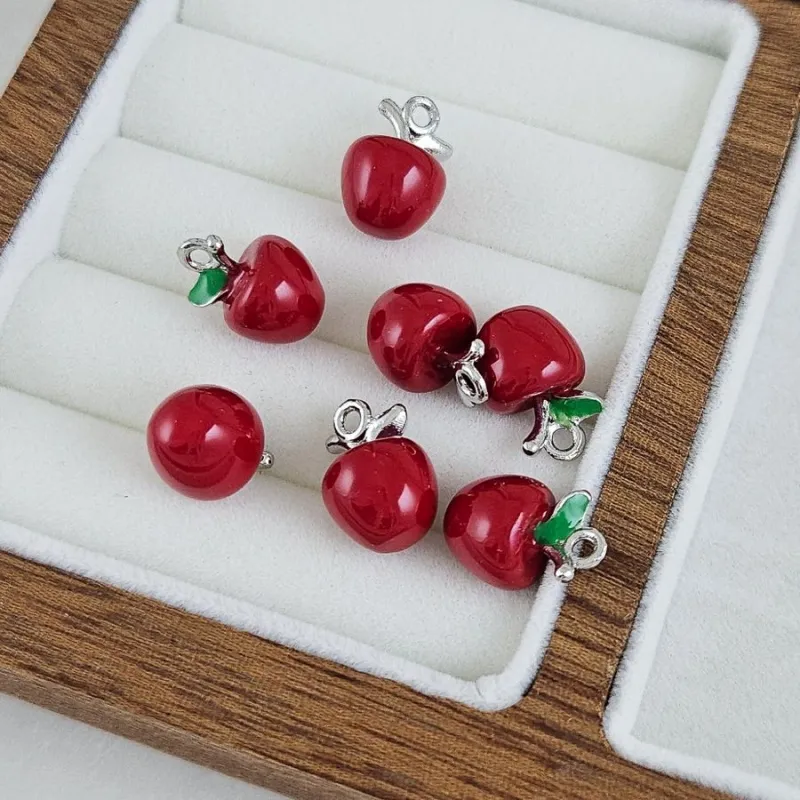 Подвеска Яблоко 14.6x10 мм, эмаль, цвет платины (10261-П) купить с доставкой по России | Интернет-магазин Viva Beads