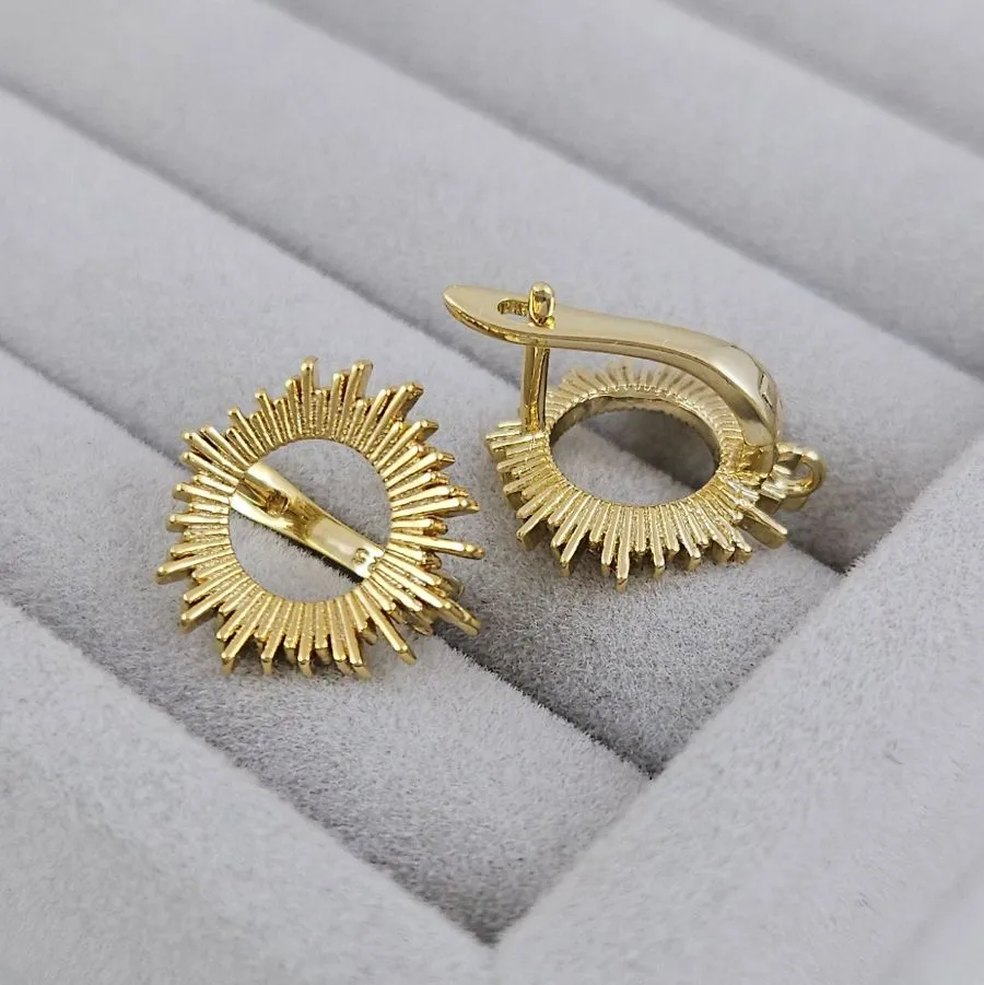 Швензы Солнце с английским замком 17х16 мм, позолота 14К (6663-З) швензы для серег купить с доставкой по России | Интернет-магазин Viva Beads